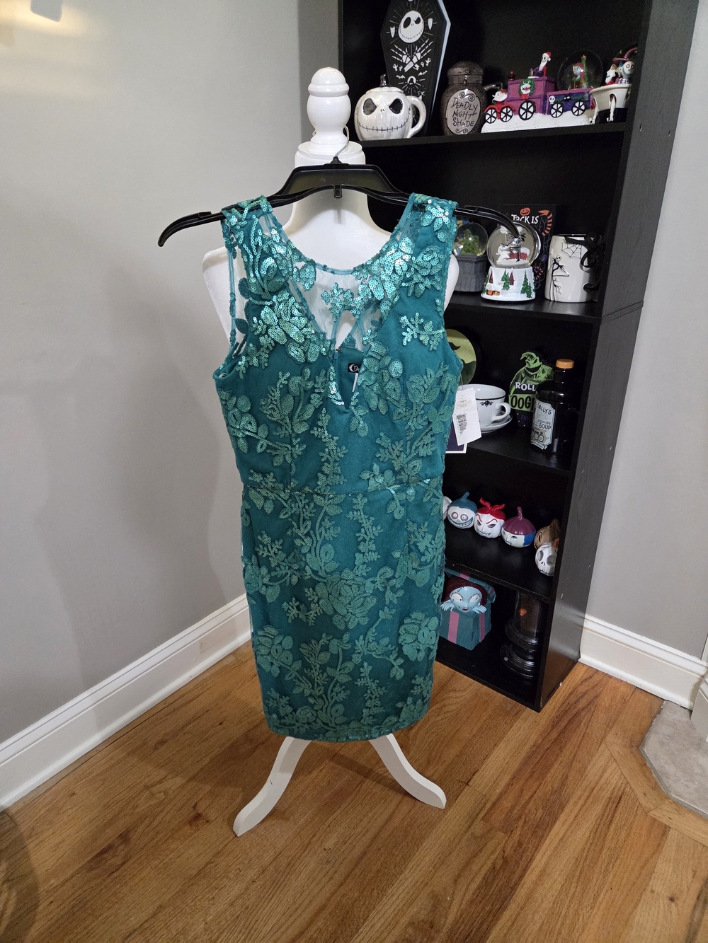 Sleeveless Teal Lace Sheath Dress Jrs.